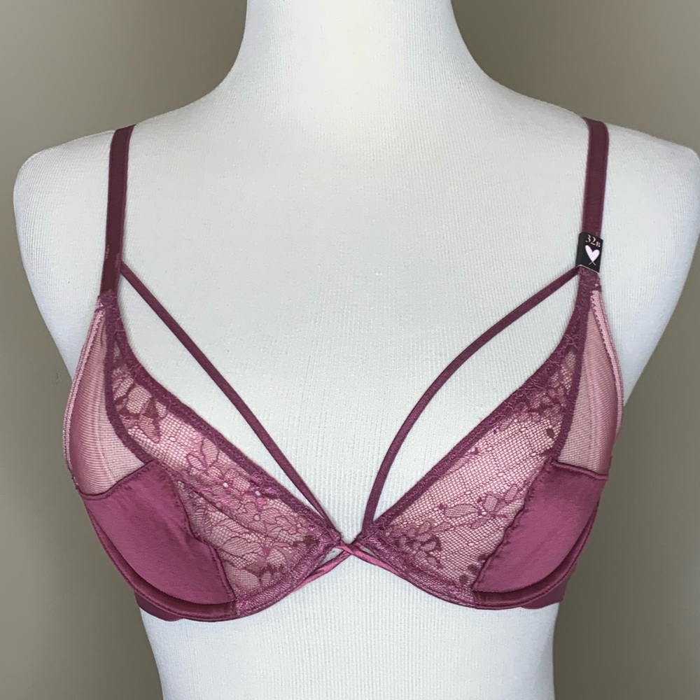 Victoria’s Secret Very Sexy Unlined Plunge Bra